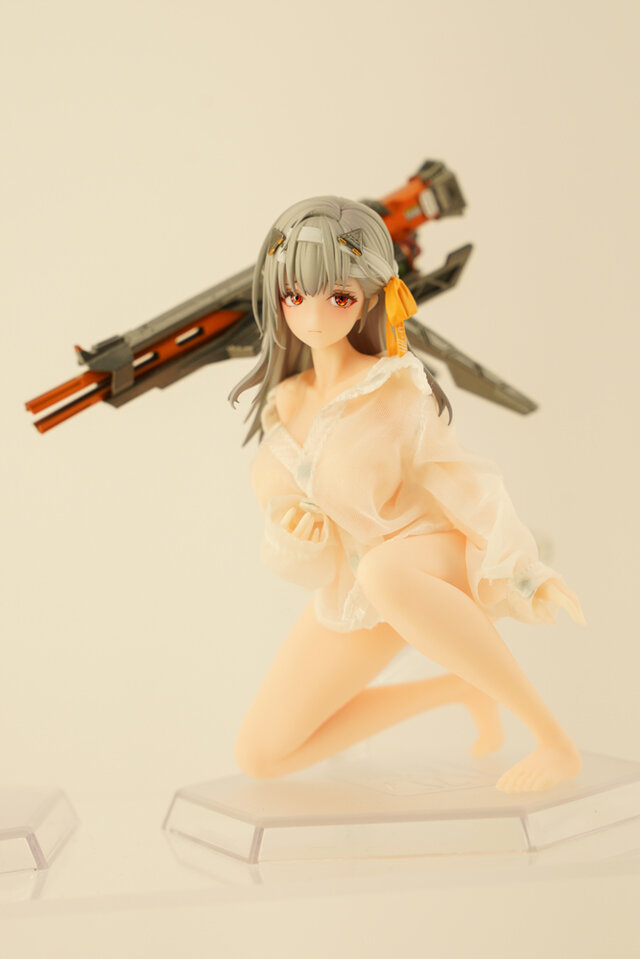 今年の夏は『NIKKE』が熱い！通常衣装から夏衣装まで、勝利の女神の麗しいフィギュアが「ワンフェス」に大集結