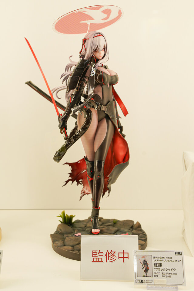 今年の夏は『NIKKE』が熱い！通常衣装から夏衣装まで、勝利の女神の麗しいフィギュアが「ワンフェス」に大集結