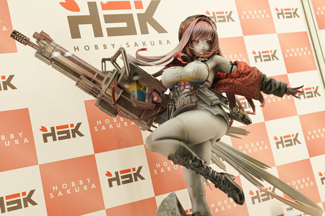 今年の夏は『NIKKE』が熱い！通常衣装から夏衣装まで、勝利の女神の麗しいフィギュアが「ワンフェス」に大集結