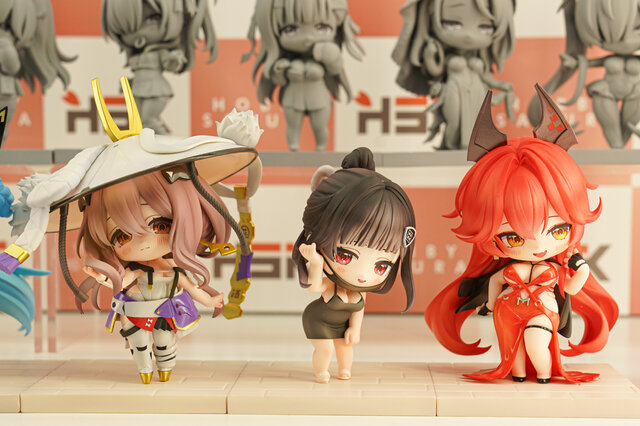 今年の夏は『NIKKE』が熱い！通常衣装から夏衣装まで、勝利の女神の麗しいフィギュアが「ワンフェス」に大集結
