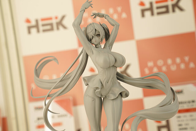 今年の夏は『NIKKE』が熱い！通常衣装から夏衣装まで、勝利の女神の麗しいフィギュアが「ワンフェス」に大集結