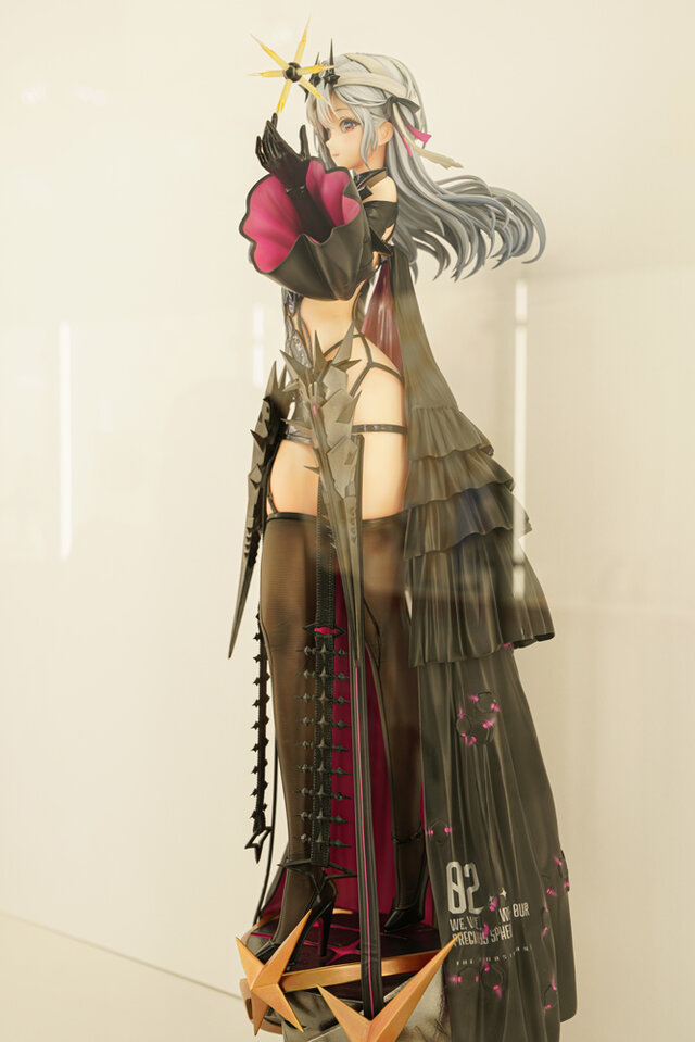 今年の夏は『NIKKE』が熱い！通常衣装から夏衣装まで、勝利の女神の麗しいフィギュアが「ワンフェス」に大集結