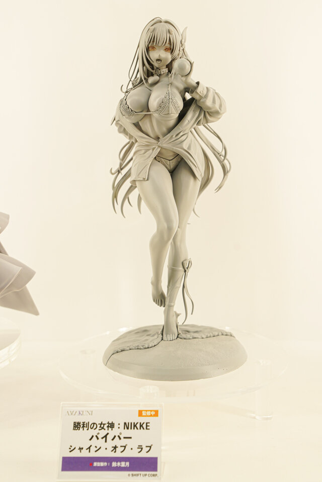 今年の夏は『NIKKE』が熱い！通常衣装から夏衣装まで、勝利の女神の麗しいフィギュアが「ワンフェス」に大集結
