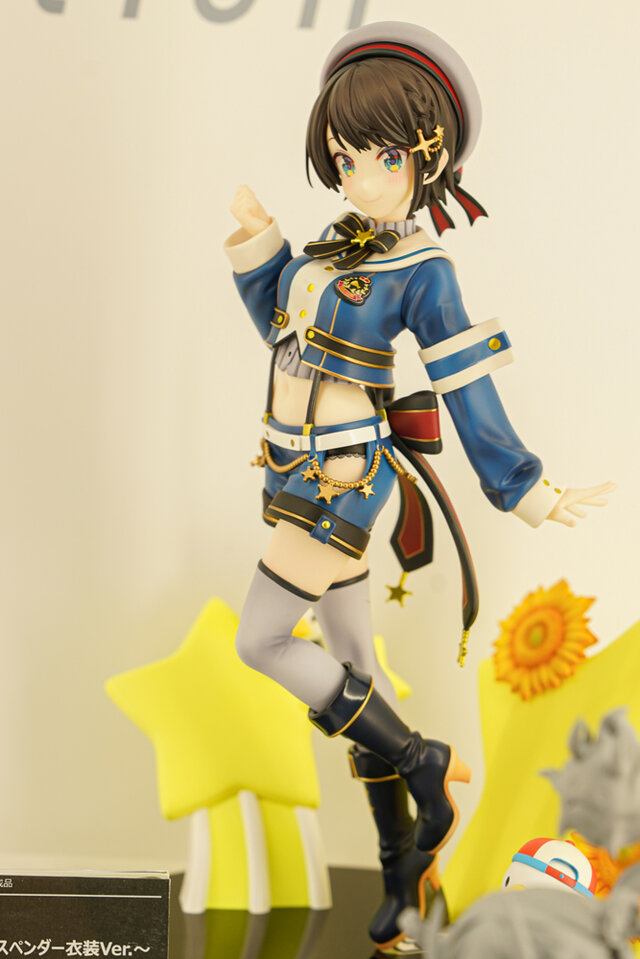 ホロライブ・フワモコやゲーマーズ等身大フィギュアの可愛さが無限大！「ミクxガンダムW」コラボなど「ワンフェス」を電脳アイドルが彩る【WF2025夏】