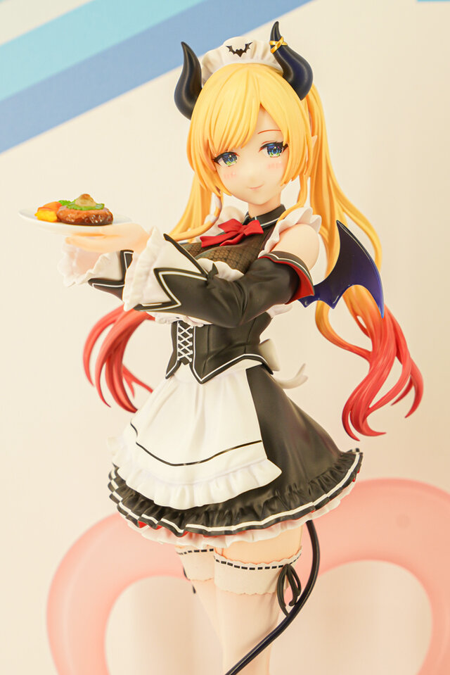 ホロライブ・フワモコやゲーマーズ等身大フィギュアの可愛さが無限大！「ミクxガンダムW」コラボなど「ワンフェス」を電脳アイドルが彩る【WF2025夏】
