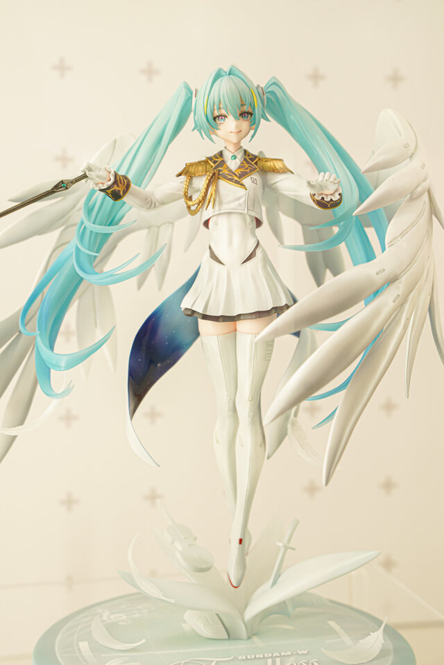 ホロライブ・フワモコやゲーマーズ等身大フィギュアの可愛さが無限大！「ミクxガンダムW」コラボなど「ワンフェス」を電脳アイドルが彩る【WF2025夏】