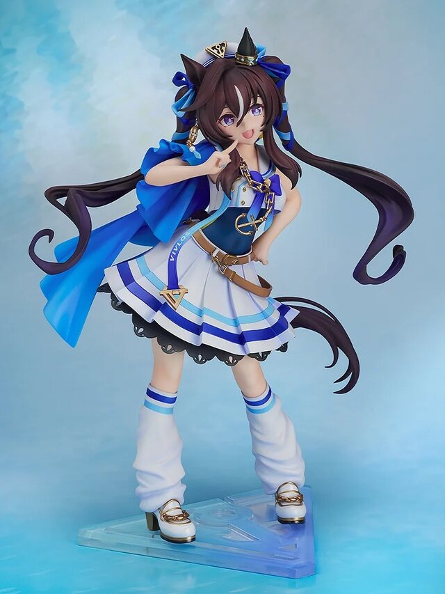 インナー越しのうっすらと透けるおへそ！『ウマ娘』より小悪魔系お嬢様「ヴィブロス」が立体化