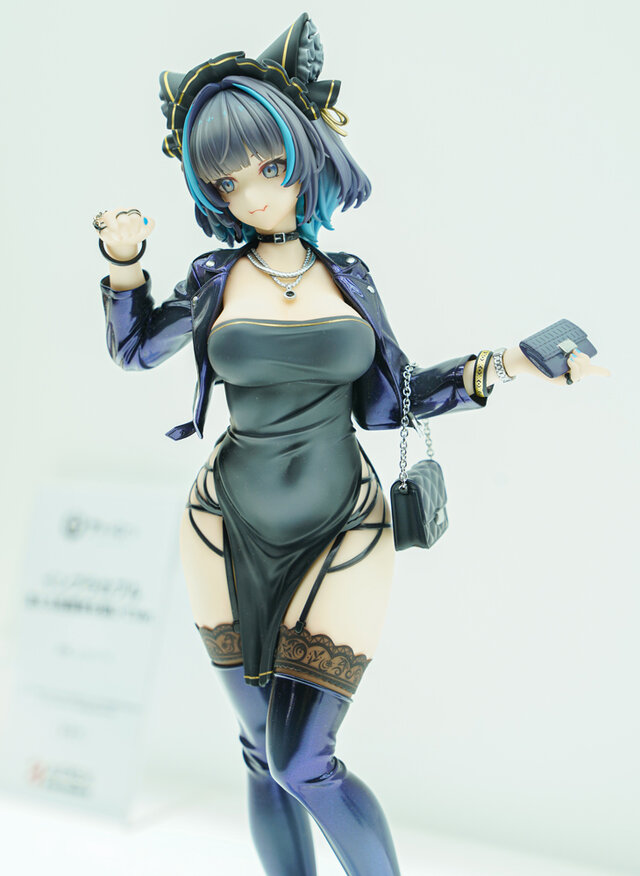 ドキッとする夏衣装から涼やかなドレスまで、「ワンフェス」に猛暑を吹き飛ばす『アズレン』『ブルアカ』美女フィギュアが集結【WF2025夏】