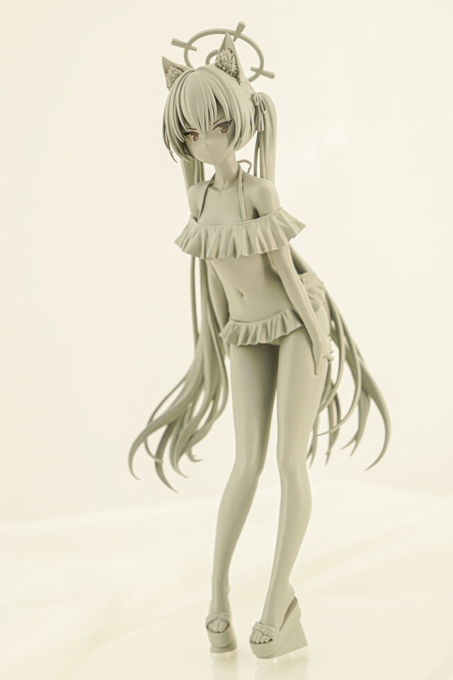 ドキッとする夏衣装から涼やかなドレスまで、「ワンフェス」に猛暑を吹き飛ばす『アズレン』『ブルアカ』美女フィギュアが集結【WF2025夏】