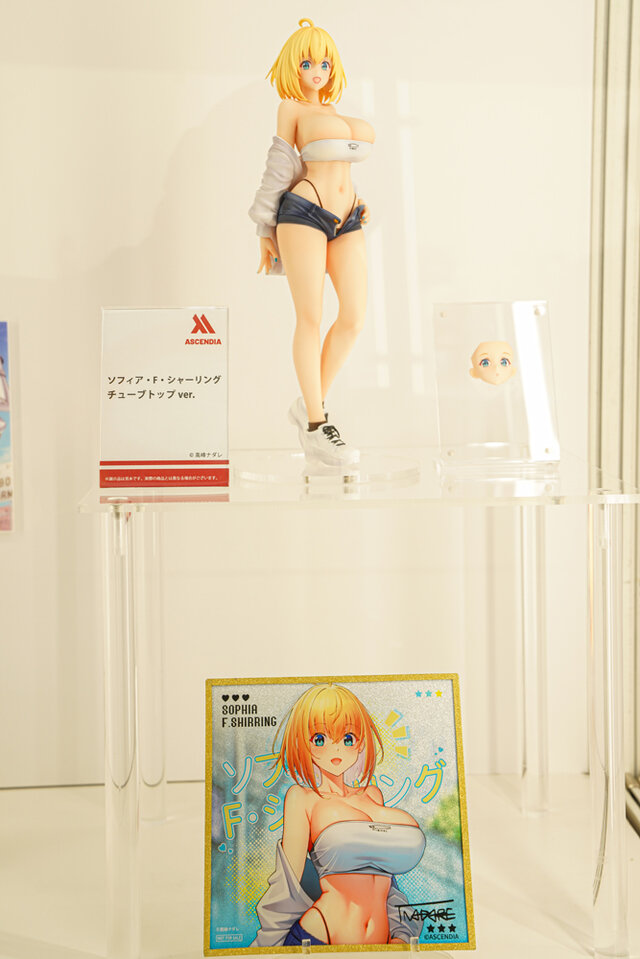 究極の肉体美バニーキャミーに「鬼滅」、人気絵師作品まで「ワンフェス」で見つけた気になるフィギュアをまとめてお届け！【WF2025夏】