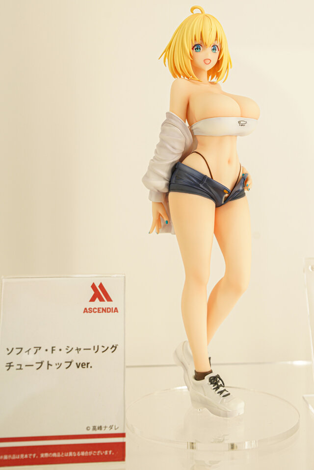 究極の肉体美バニーキャミーに「鬼滅」、人気絵師作品まで「ワンフェス」で見つけた気になるフィギュアをまとめてお届け！【WF2025夏】