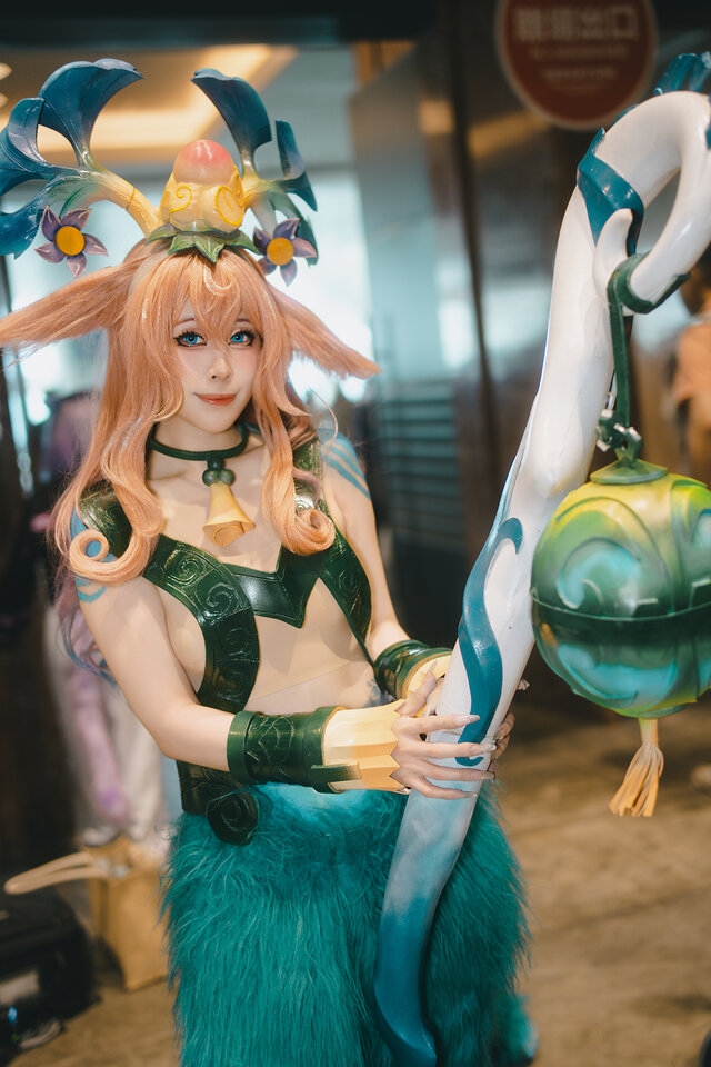 リリア『リーグ・オブ・レジェンド』／Anna（Instagram：annanako05）