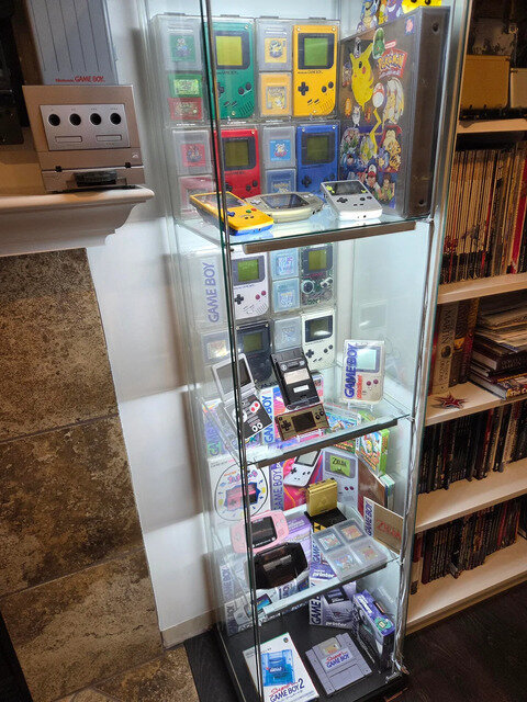 「冗談抜きでゲームボーイが好きなんだ」GBA等含む70種の圧巻コレクション