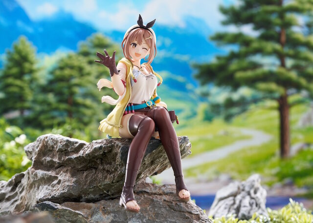 太ももが蓋を抑えてくれる！「ライザ」ぬーどるストッパーフィギュアが登場