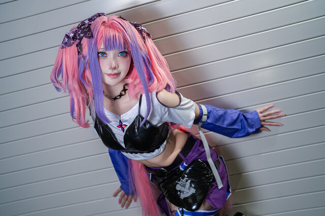 綺々羅々ヴィヴィ「ホロライブ」／壱村 あん（X：@ancho_cos）