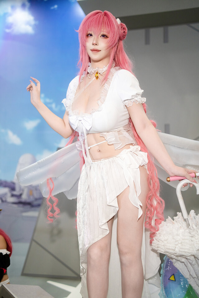 ドロシー『勝利の女神:NIKKE』／菌烨tako（X：@Takomayuyi）