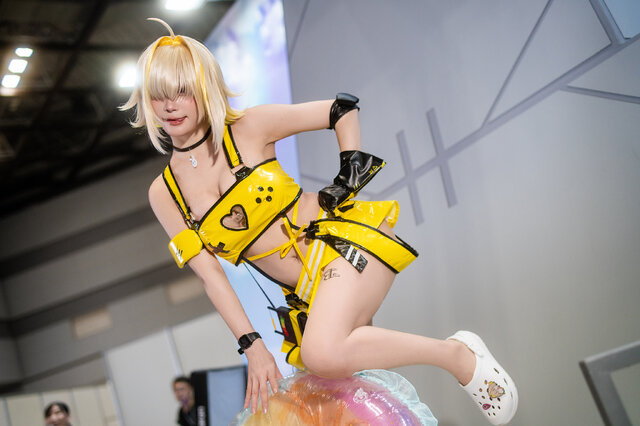 エレグ『勝利の女神:NIKKE』／箱ネコ（X：@hakonyanya）