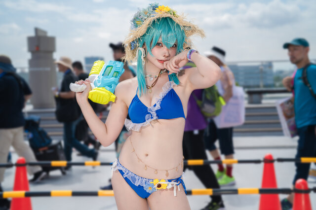 【コスプレ】スタイル抜群なレースクイーンのボルチモア、夏衣装ドロシーやノエル団長まで「コミケ106」美女レイヤー10選【写真】