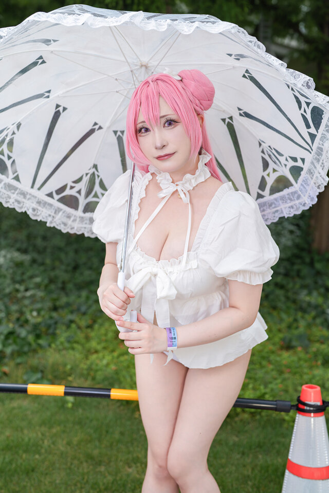 【コスプレ】スタイル抜群なレースクイーンのボルチモア、夏衣装ドロシーやノエル団長まで「コミケ106」美女レイヤー10選【写真】