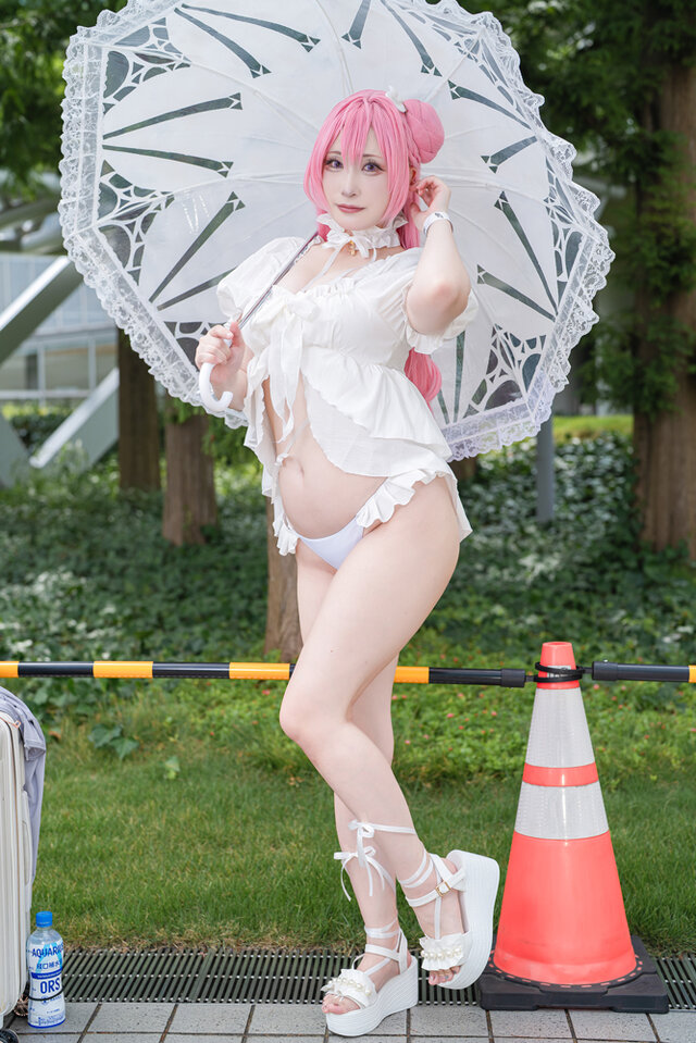 【コスプレ】スタイル抜群なレースクイーンのボルチモア、夏衣装ドロシーやノエル団長まで「コミケ106」美女レイヤー10選【写真】