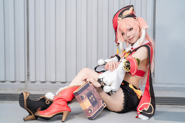 【コスプレ】スタイル抜群なレースクイーンのボルチモア、夏衣装ドロシーやノエル団長まで「コミケ106」美女レイヤー10選【写真】