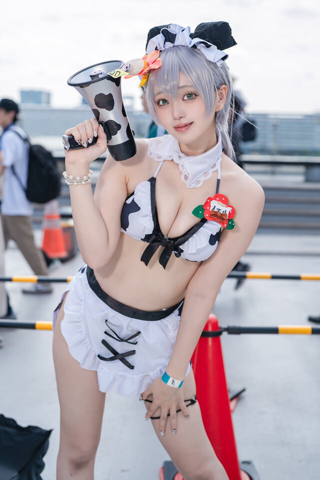 【コスプレ】スタイル抜群なレースクイーンのボルチモア、夏衣装ドロシーやノエル団長まで「コミケ106」美女レイヤー10選【写真】