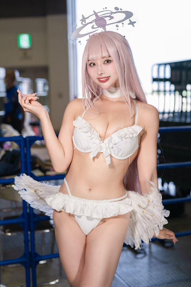 【コスプレ】スタイル抜群なレースクイーンのボルチモア、夏衣装ドロシーやノエル団長まで「コミケ106」美女レイヤー10選【写真】