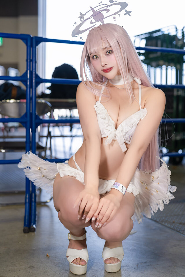 【コスプレ】スタイル抜群なレースクイーンのボルチモア、夏衣装ドロシーやノエル団長まで「コミケ106」美女レイヤー10選【写真】
