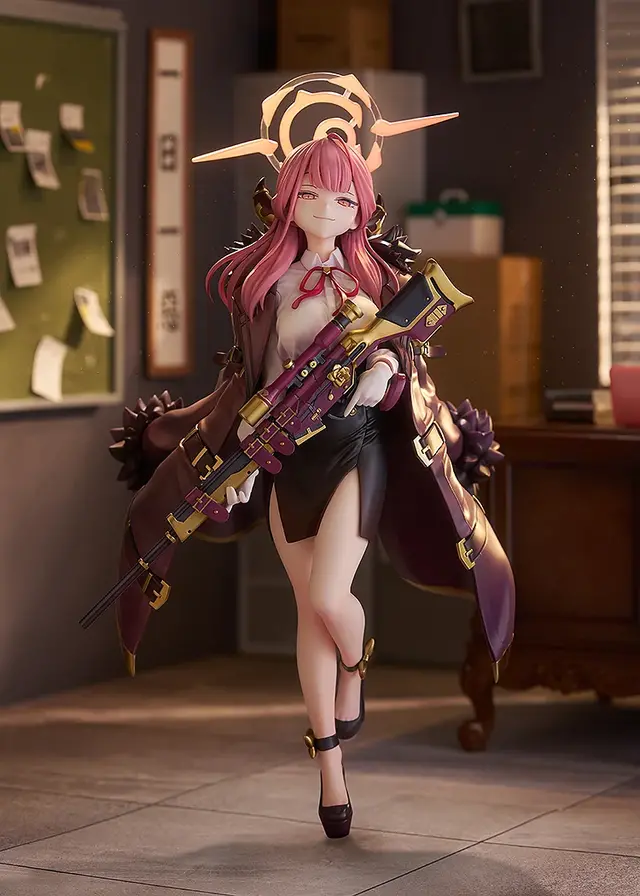 スカートからのぞく太もも！『ブルアカ』アルがフィギュア化ーニコッと笑った差し替え表情パーツなど、クールな「アウトロー」の魅力を表現