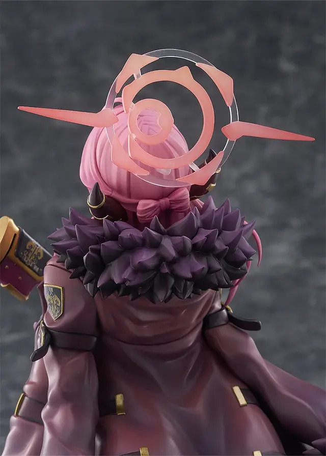 スカートからのぞく太もも！『ブルアカ』アルがフィギュア化ーニコッと笑った差し替え表情パーツなど、クールな「アウトロー」の魅力を表現