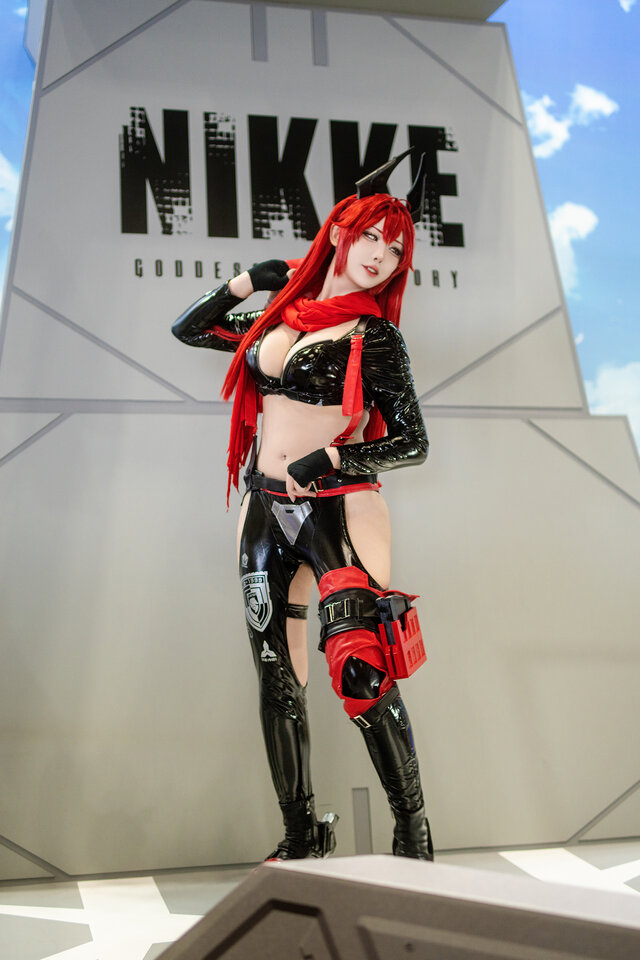 【コスプレ】ほとばしる汗、眩しく艶やかな肉体美で躍動！『NIKKE』や『Stellar Blade』など夏衣装多めな「コミケ106」美女レイヤー9選【写真37枚】