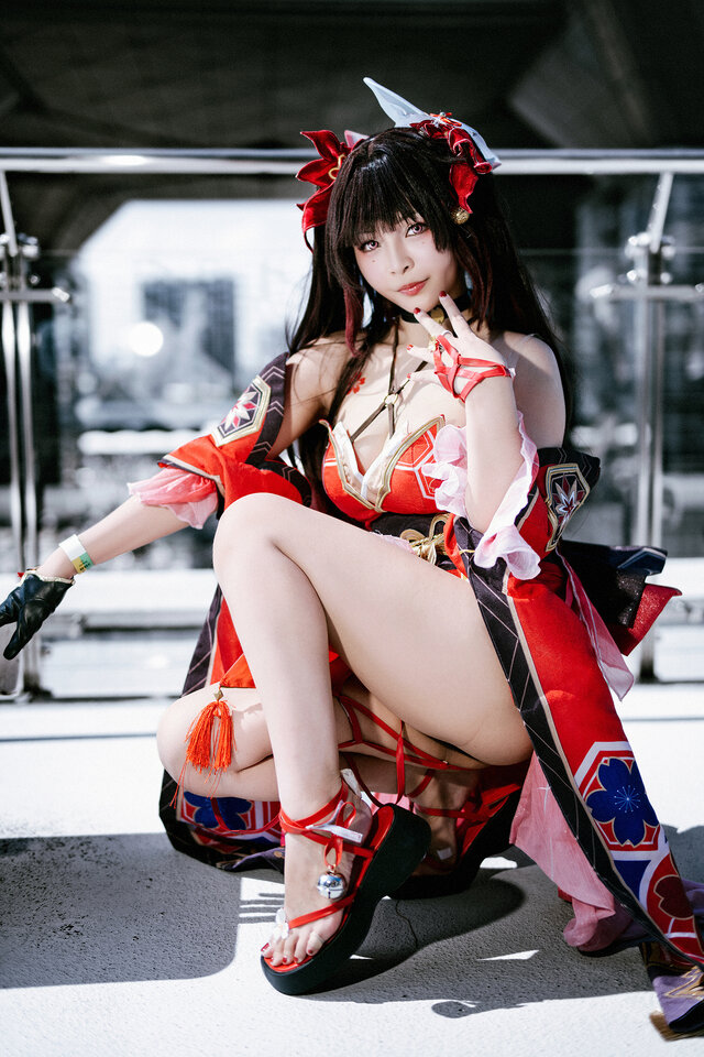 花火『崩壊：スターレイル』／鶴葵（X：@tsuru_Cosplay）