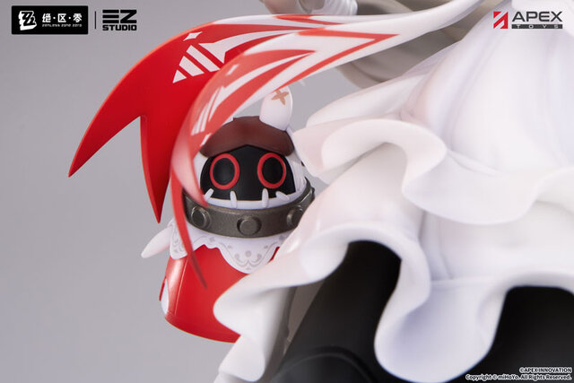 スカートの躍動感やスリットから覗く太ももがセクシー！『ゼンゼロ』よりメイド長「リナ」がフィギュア化