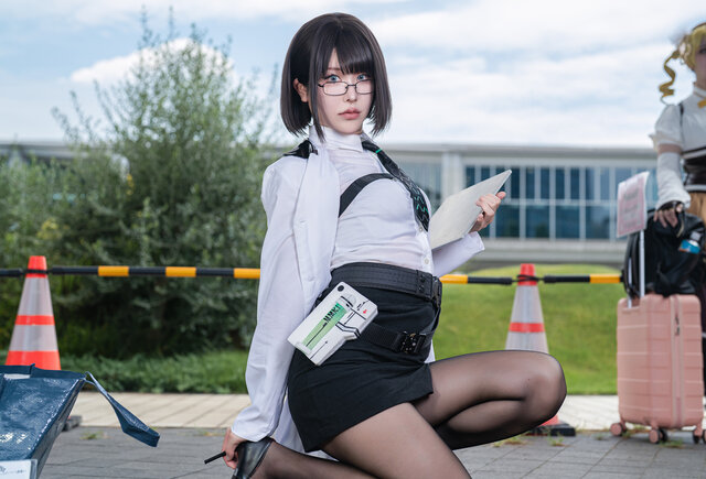 マナ『勝利の女神:NIKKE』／山中おくら（X：@ymnnkn_okura）
