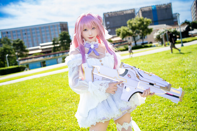 ドロシー『勝利の女神:NIKKE』／えなこ（X：@enako_cos）