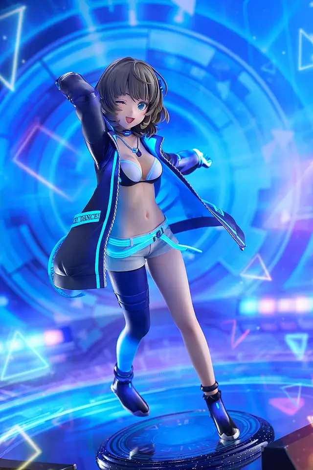 ジャケットの下には大胆なダンス衣装！『デレマス』より「高垣楓」1/7スケールフィギュアが予約受付開始ーブラックライトを当てることで青く発光