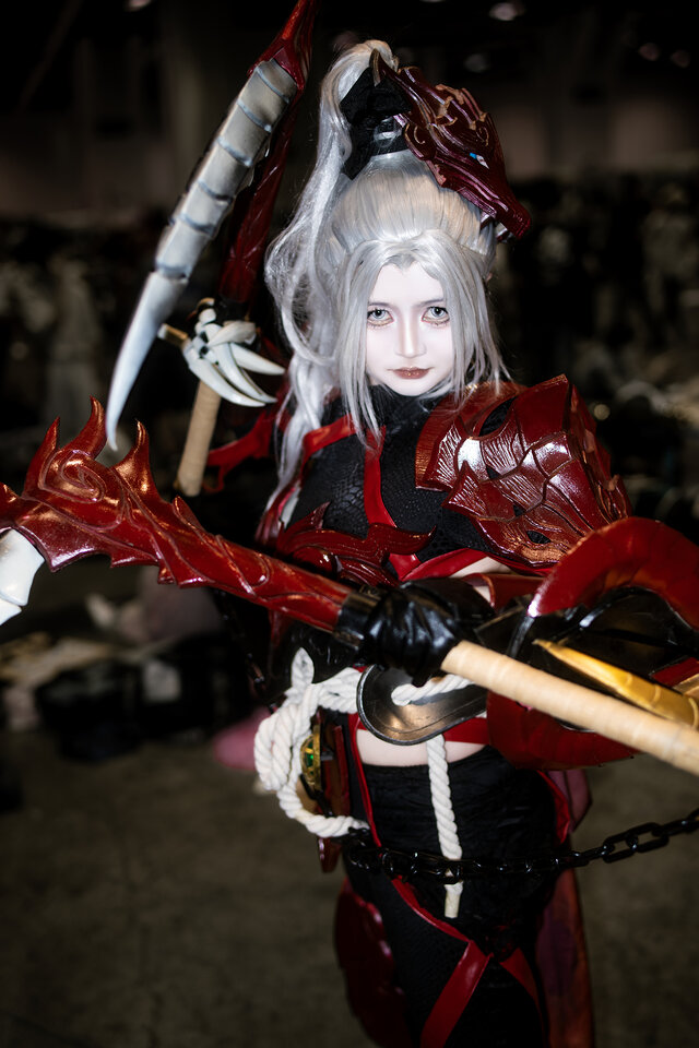 オドガロン装備『モンハンワイルズ』／青衫離殤（Instagram：zishang_cos）
