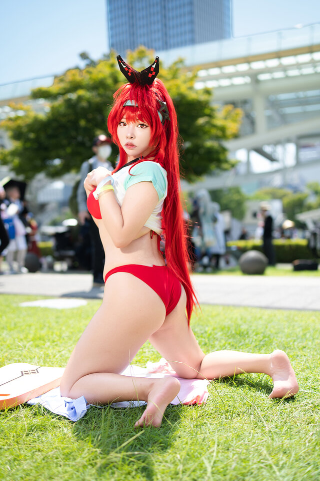 レッドフード(水着ver.)『勝利の女神:NIKKE』/僕プリ(X:@kimimo_purin)