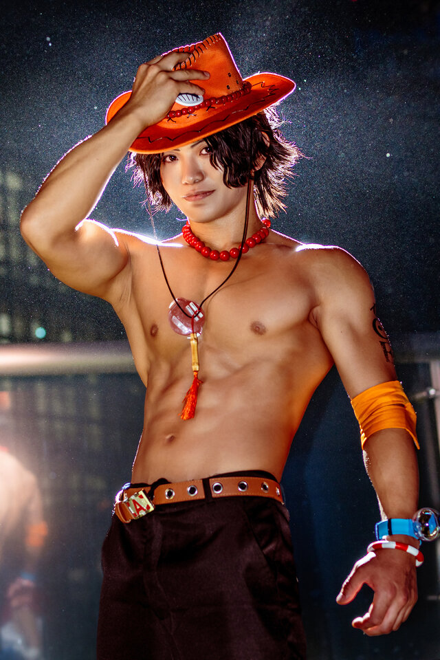エース「ONE PIECE」／拳タロウ（X：@Light_Middle_K）