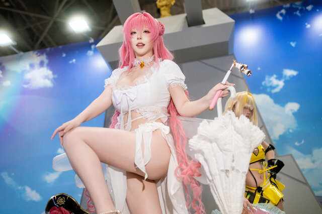 ドロシー『勝利の女神:NIKKE』／tako（X：@Takomayuyi）