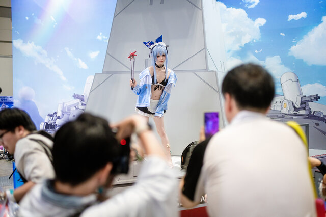 アンカー『勝利の女神:NIKKE』／綺太郎（X：@kitaro_cos）