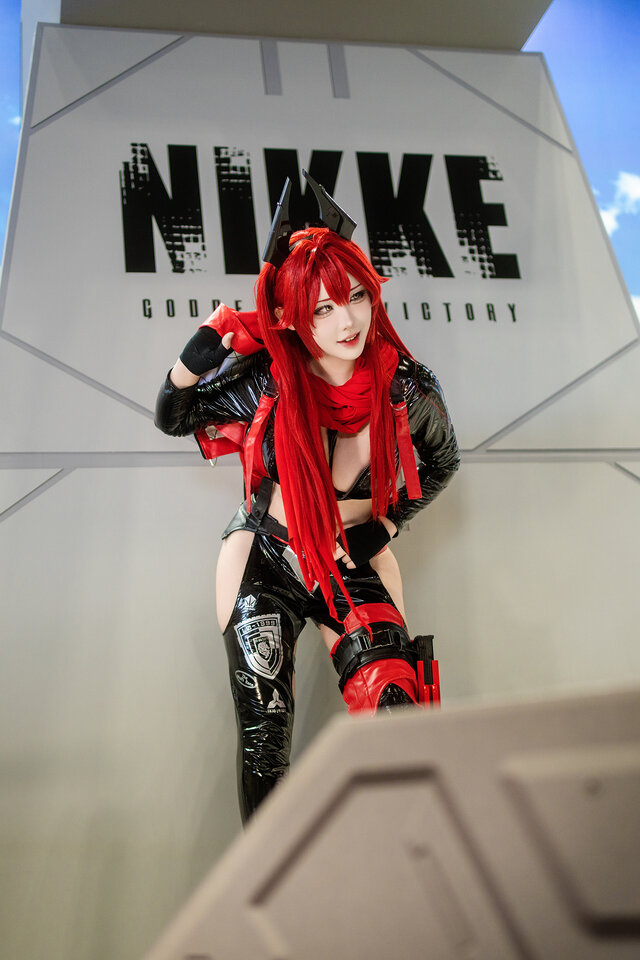 レッドフード『勝利の女神:NIKKE』／Yasal（X：@Yasal_170）
