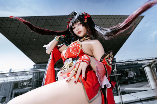 花火『崩壊：スターレイル』／鶴葵（X：@tsuru_Cosplay）