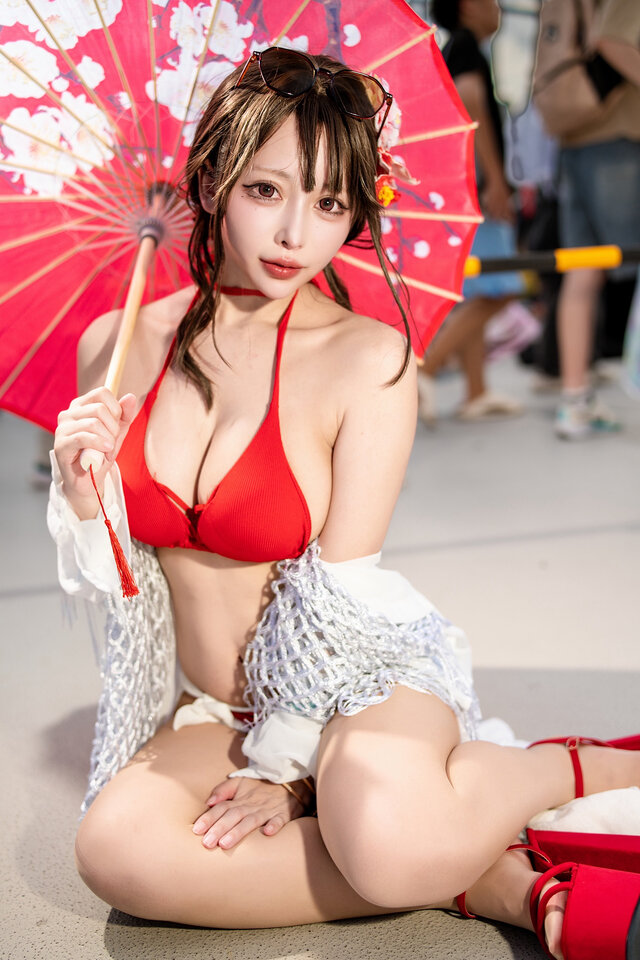 サクラ（水着ver.）勝利の女神:NIKKE』／かがみ。もち（X：@kagamisou）