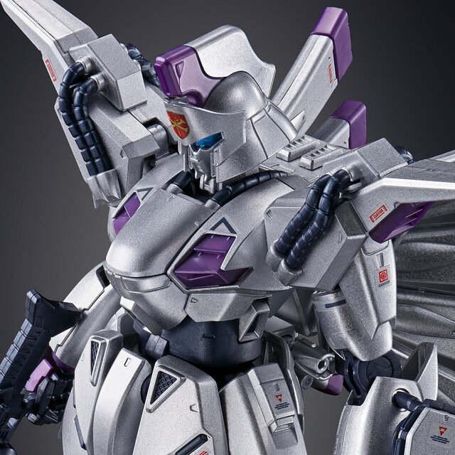 メタリックな銀装甲が映える…！ガンプラ「RE/100 ビギナ・ギナ ［エクストラフィニッシュ］」がプレバンで再販