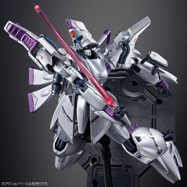 メタリックな銀装甲が映える…！ガンプラ「RE/100 ビギナ・ギナ ［エクストラフィニッシュ］」がプレバンで再販