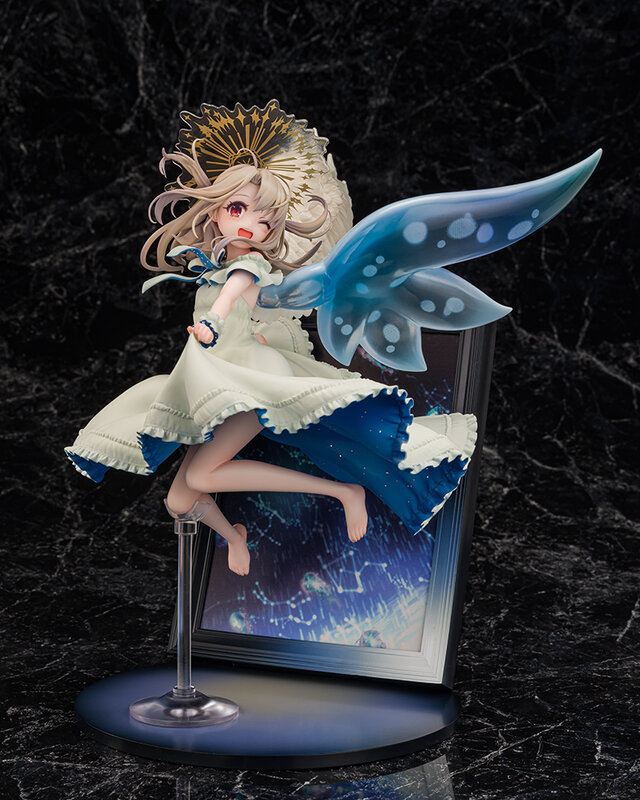 写真立てから飛び出したイリヤの素肌がチラ見せ！「プリズマ☆イリヤ」シリーズ15周年記念イラストが立体化