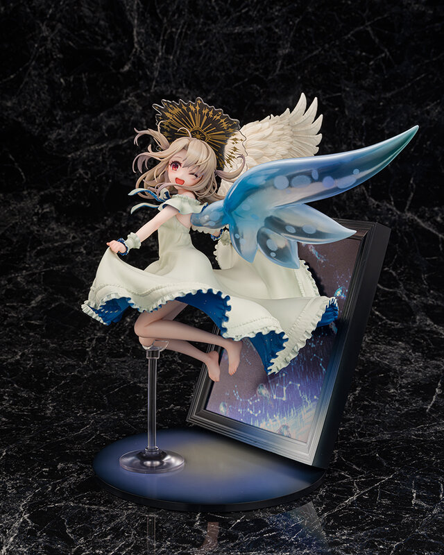 写真立てから飛び出したイリヤの素肌がチラ見せ！「プリズマ☆イリヤ」シリーズ15周年記念イラストが立体化