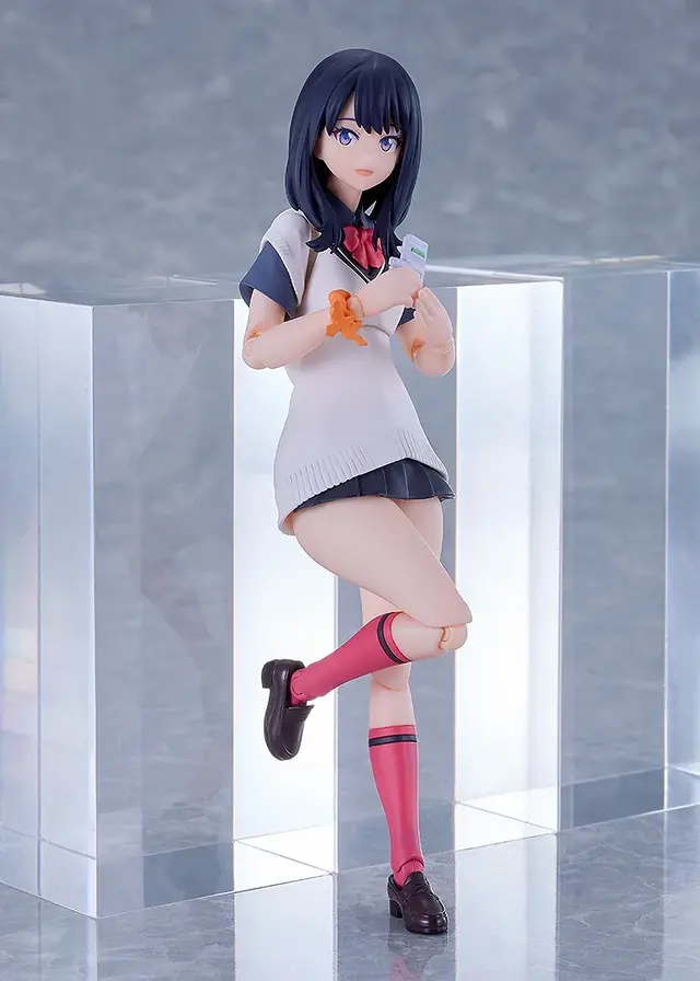 ブランコに座るミニスカ×太ももにドキドキ！「グリッドマン ユニバース」より「宝多六花」の新規アクションフィギュアが予約スタート