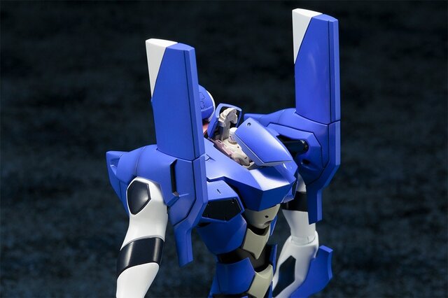 「エヴァ」TVシリーズより「零号機（改）」がプラモデル化！N2爆雷やロンギヌスの槍が付属し劇中シーンを再現可能
